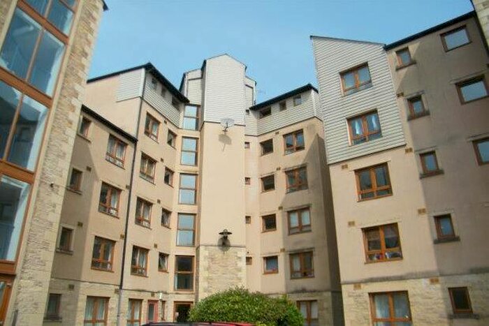 2 Bedroom Flat To Rent In Waterside, Lancaster, LA1