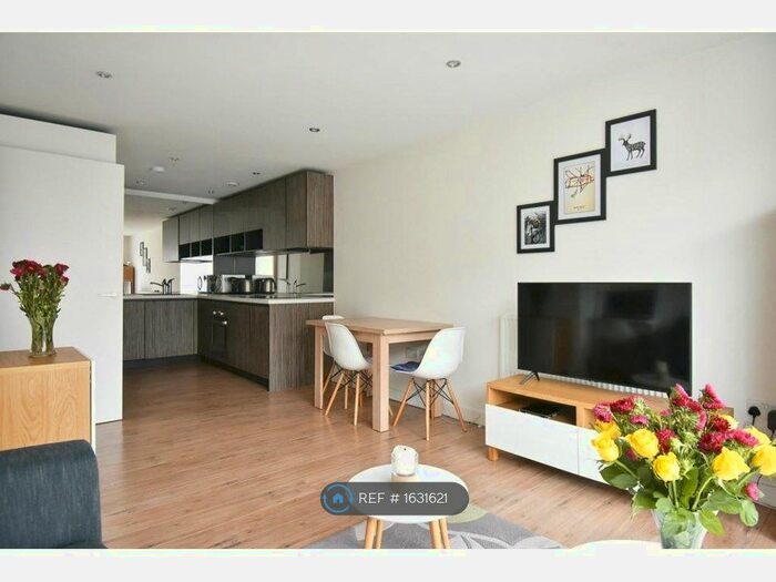 1 Bedroom Flat To Rent In Hester House, London, SE13