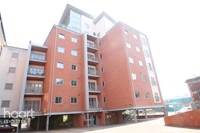2 Bedroom Apartment To Rent In Junior Street, Leicester, LE1