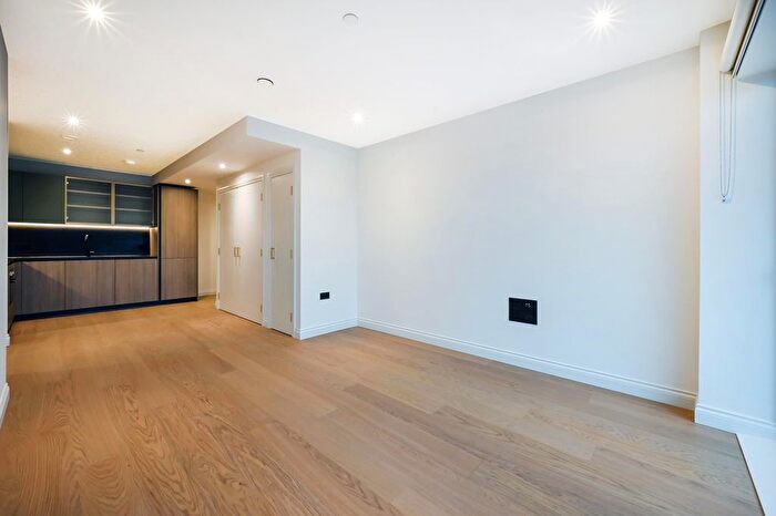 1 Bedroom Flat To Rent In Chelsea Botanica, Watermeadow Lane, London, SW6