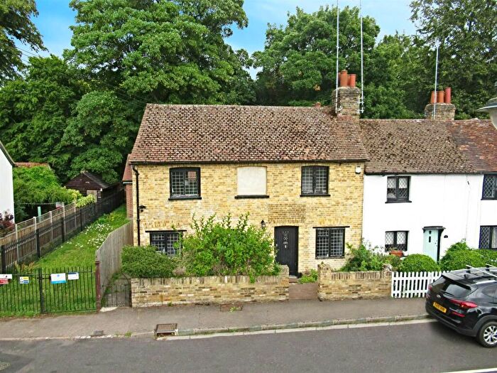3 Bedroom End Of Terrace House For Sale In Hertingfordbury Road, Hertingfordbury, SG14