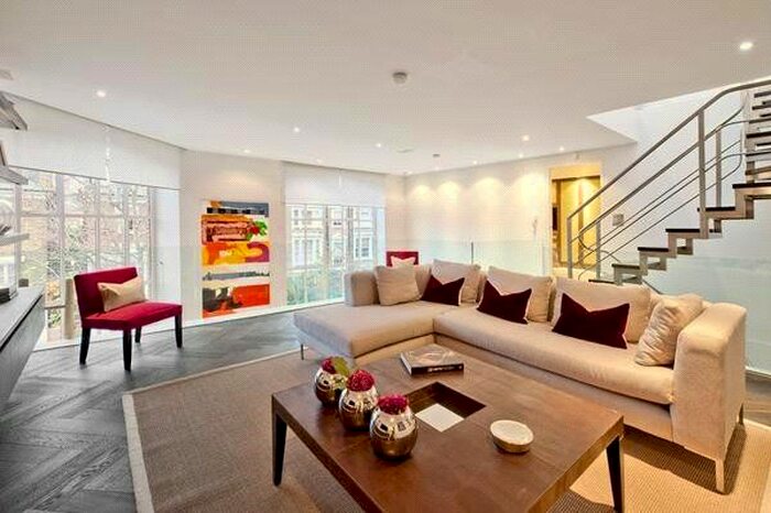 4 Bedroom Flat To Rent In Old Church Street, London, SW3