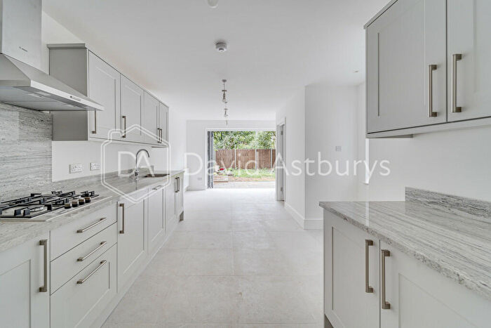 4 Bedroom Terraced House To Rent In Lausanne Road, Turnpike Lane, London, N8