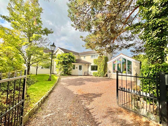 4 Bedroom Detached House For Sale In Highlows Lane, Yarnfield, ST15