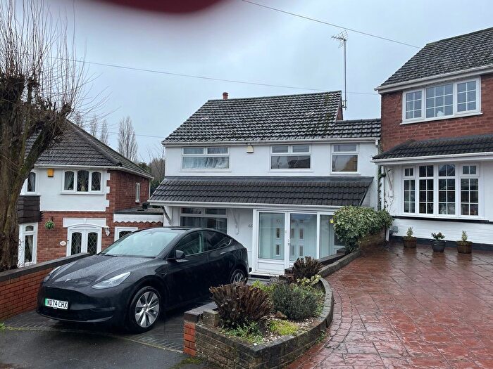 5 Bedroom Detached House To Rent In Moreton Avenue, Great Barr, Birmingham, B43