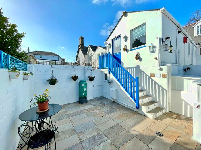 2 Bedroom Flat To Rent In Ilsham Mews, Ilsham Road, Torquay, TQ1