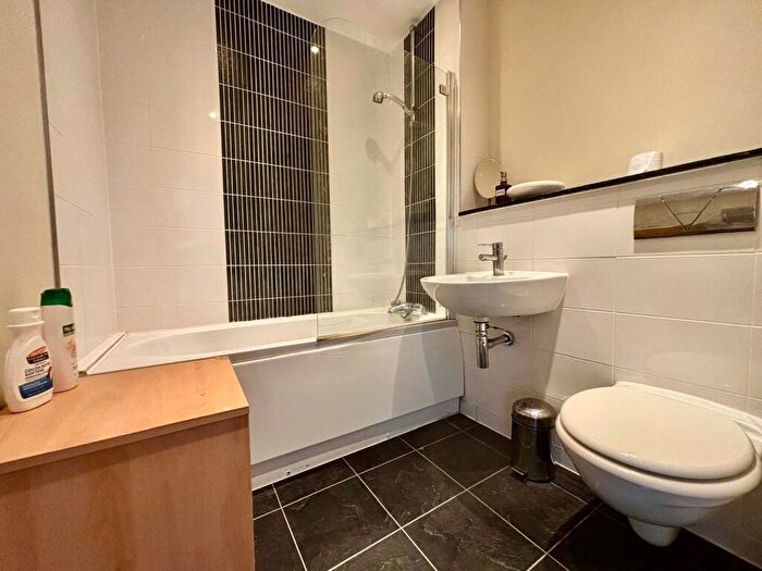 1 Bedroom Apartment For Sale In Caroline Street, Birmingham, B3