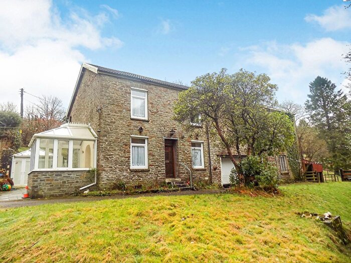 4 Bedroom Detached House For Sale In Blackmill, Bridgend, CF35