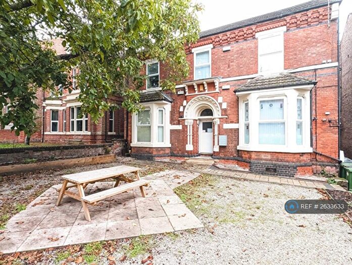 2 Bedroom Flat To Rent In Burns Street, Nottingham, NG7