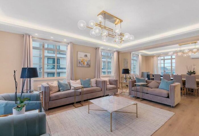 6 Bedroom Flat For Sale In Fursecroft, George Street, Marble Arch, W1H