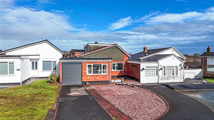 3 Bedroom Link Detached House For Sale In Filton Avenue, Burntwood, Staffordshire, WS7