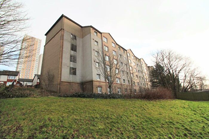 2 Bedroom Flat To Rent In Lenzie Way, Springburn, Glasgow, G21