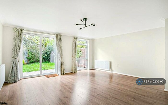 3 Bedroom Terraced House To Rent In Olyffe Drive, Beckenham, BR3