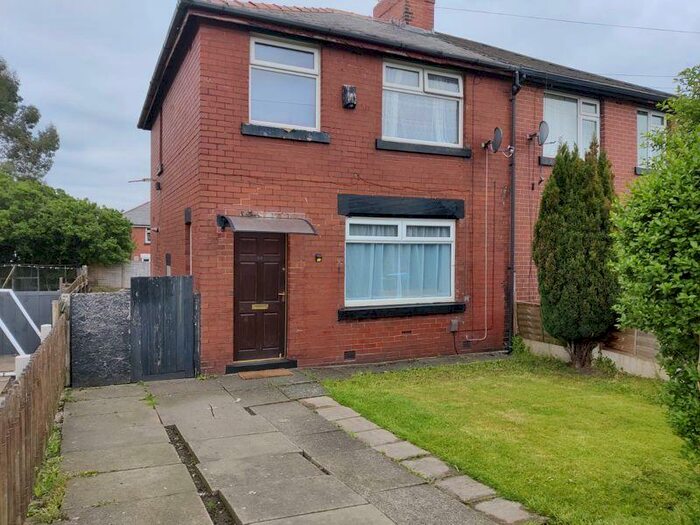 3 Bedroom Semi-Detached House To Rent In Barton Road, Farnworth, BL4