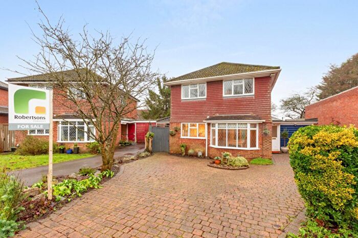 4 Bedroom Detached House For Sale In Selwood Way, Downley, HP13