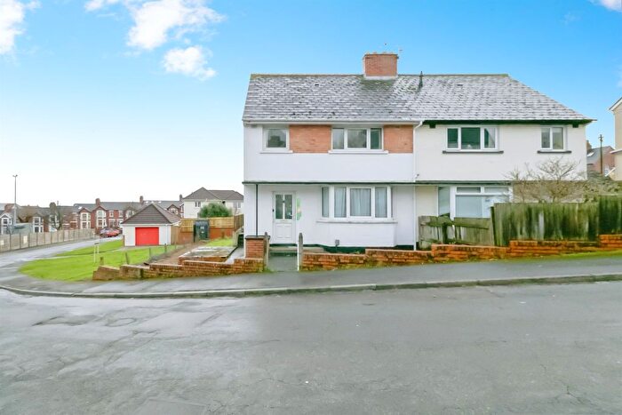 3 Bedroom Semi-Detached House For Sale In Devon Avenue, Barry, CF63