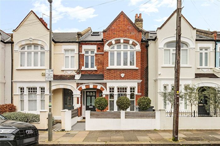 5 Bedroom Terraced House For Sale In Hosack Road, SW17