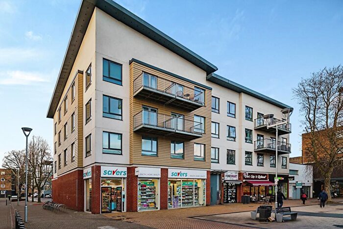 2 Bedroom Apartment To Rent In Town Centre, Hatfield, AL10