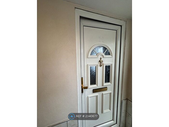 Studio To Rent In Annex/Garage Room, Harrow, HA1