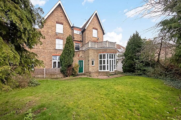 1 Bedroom Maisonette For Sale In Shortlands Grove, Bromley, BR2