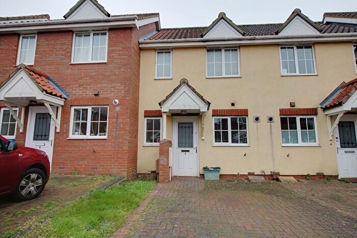 2 Bedroom Town House For Sale In Rimer Close, Norwich, NR5