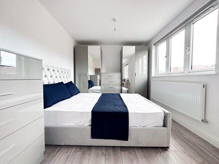 1 Bedroom Flat To Rent In Dollis Hill Avenue, NW2