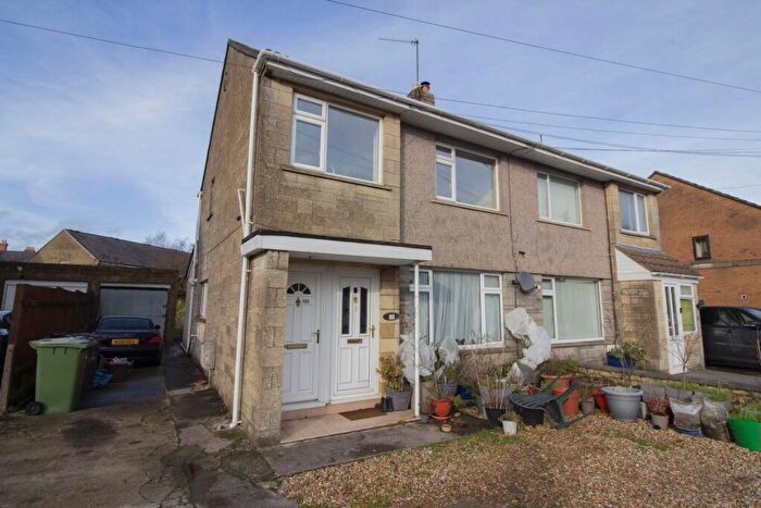 1 Bedroom Apartment For Sale In Delmore Road, Frome, BA11