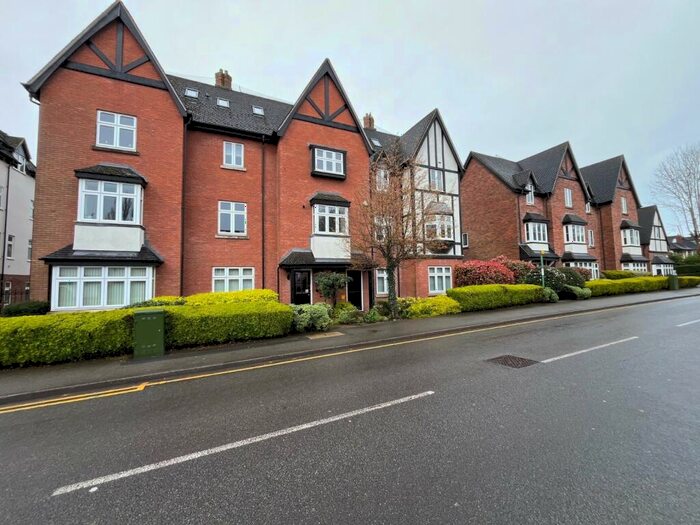 2 Bedroom Flat To Rent In Hampton House, Station Road, Solihull, B93