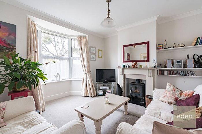 2 Bedroom End Terrace House For Sale In Queens Avenue, Snodland, ME6