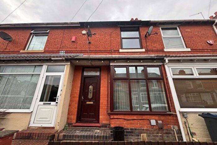 2 Bedroom Terraced House To Rent In Wroxton Road, Birmingham, B26