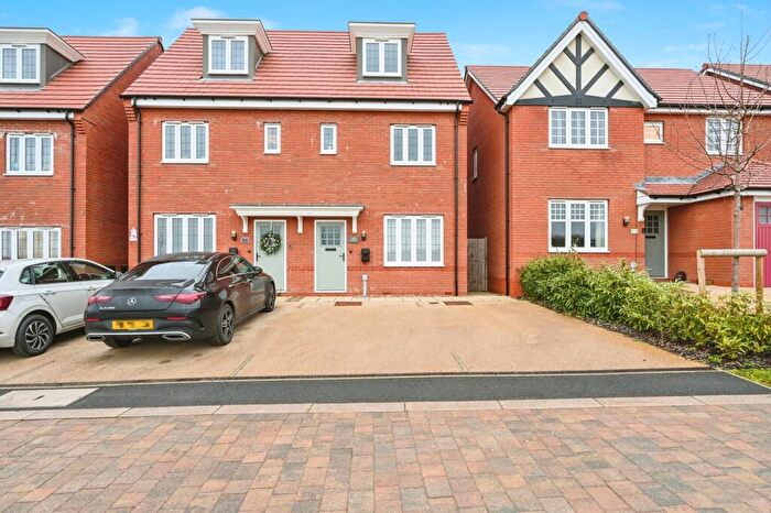 3 Bedroom Semi Detached House For Sale In Meadowsweet Road, Whiston, Prescot, Merseyside, L35