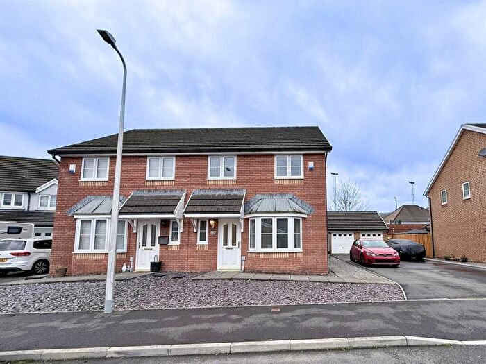 3 Bedroom Semi-Detached House For Sale In Heol Ty Aberaman, Aberaman, Aberdare, CF44