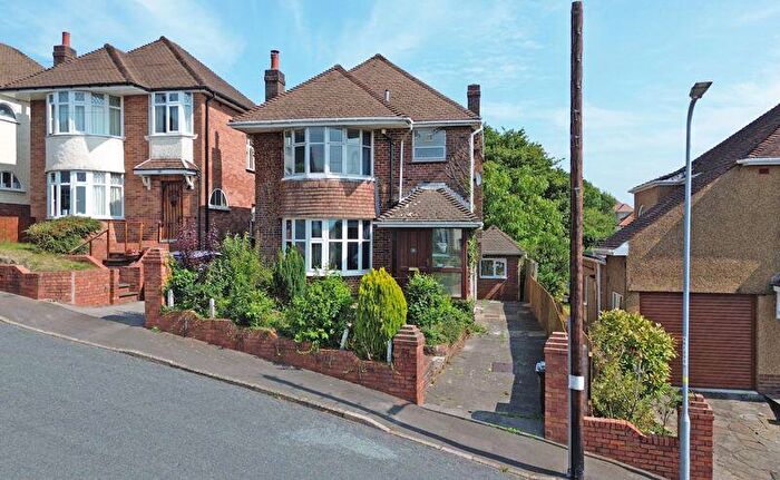 3 Bedroom Detached House For Sale In Detached House & Annexe, Redbrook Road, Newport, NP20