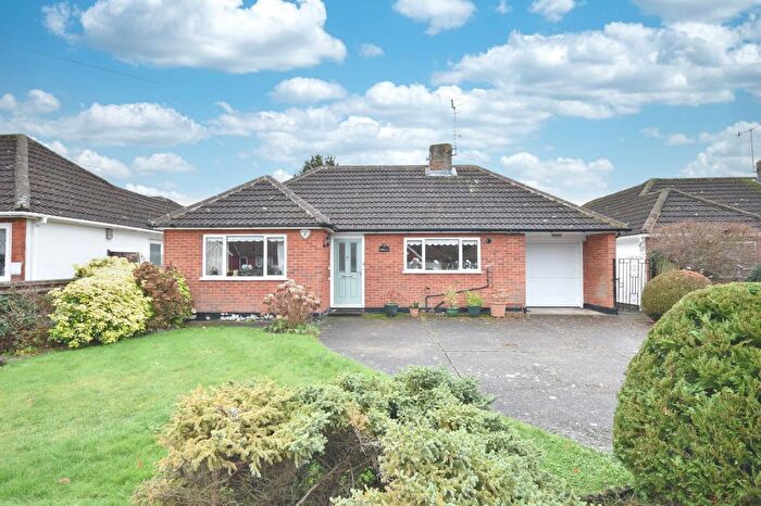 2 Bedroom Bungalow For Sale In Horley, Surrey, RH6