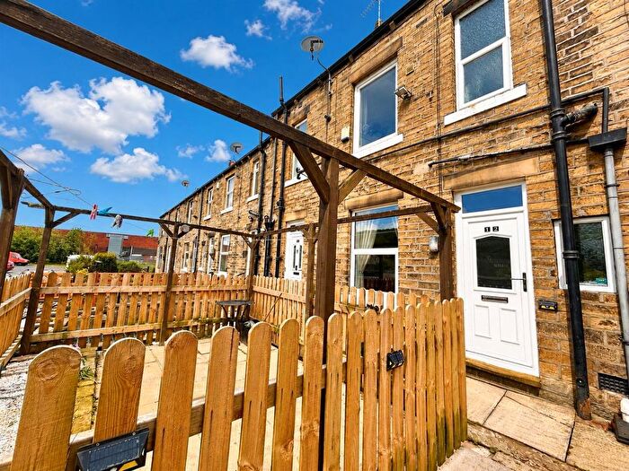 2 Bedroom Property For Sale In Dale View, Hebden Bridge, HX7