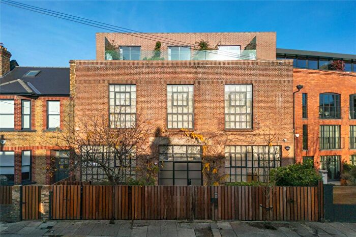 4 Bedroom Terraced House To Rent In Pember Road, London, NW10