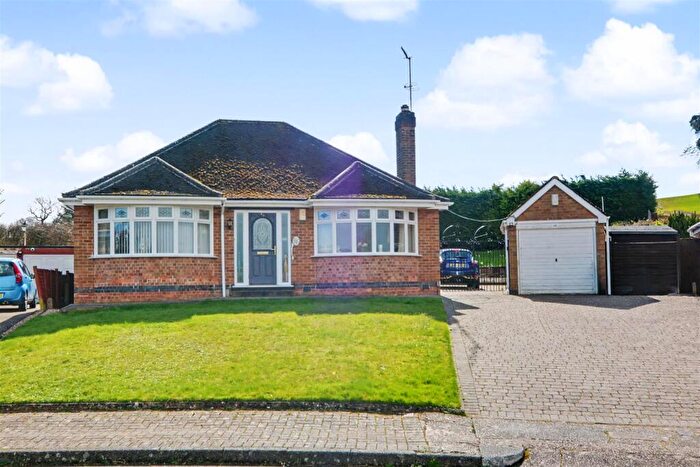 2 Bedroom Detached Bungalow For Sale In Cloud Avenue, Stapleford, Nottingham, NG9