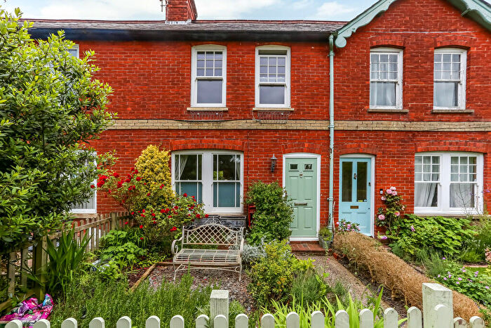 2 Bedroom Terraced House For Sale In Droxford, SO32