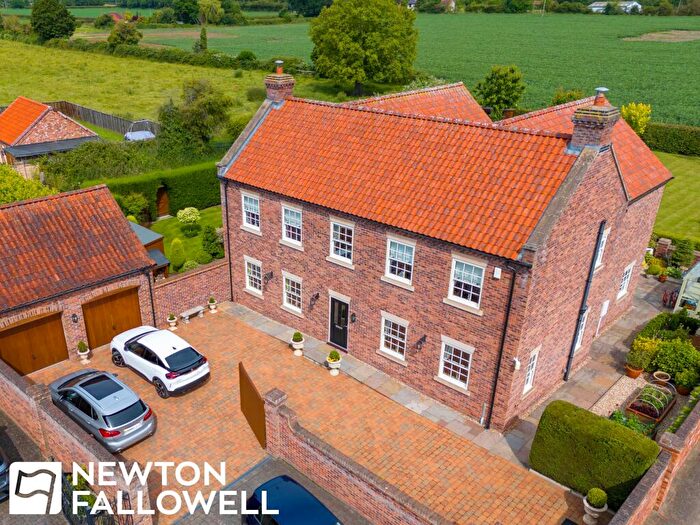 5 Bedroom Detached House For Sale In West Croft Close, Rampton, DN22