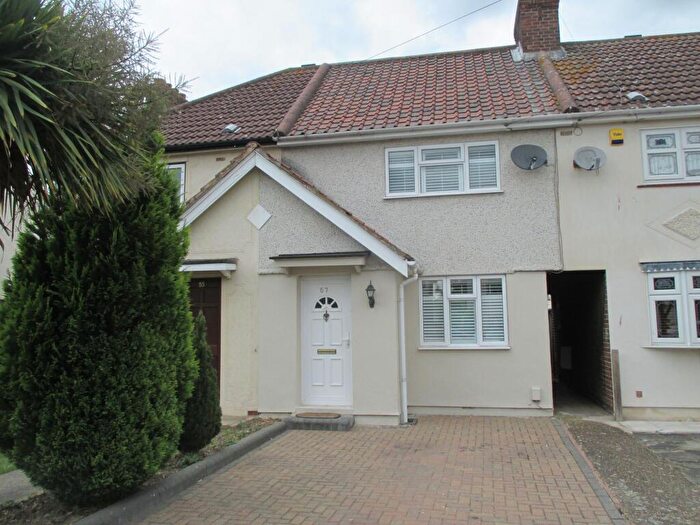 2 Bedroom Terraced House To Rent In Bellhouse Road, Romford, RM7