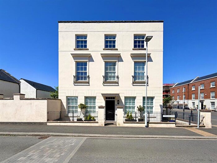 6 Bedroom End Of Terrace House For Sale In Sherford, Plymouth, PL9