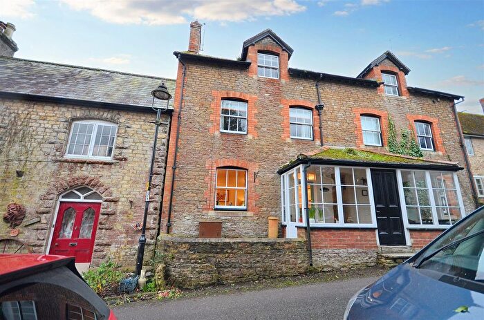 3 Bedroom Semi-Detached House For Sale In Gold Street, Stalbridge, Sturminster Newton, DT10