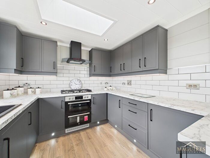 2 Bedroom Lodge For Sale In Pendine, Grovelands Park, Grovelands Park, Llangynin, St Clears, Carmarthenshire, SA33
