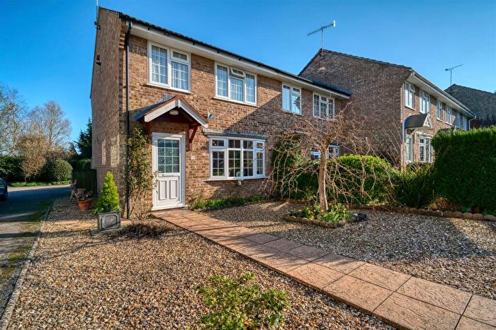3 Bedroom End Of Terrace House For Sale In Barnes Close, Sturminster Newton, DT10