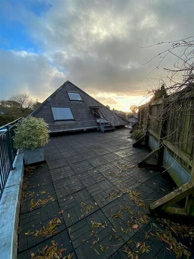 2 Bedroom Flat To Rent In Moorhaven Village, Ivybridge, PL21