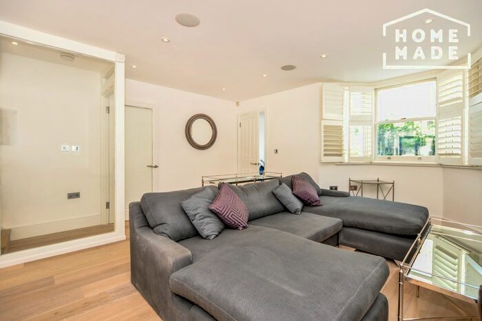 3 Bedroom Terraced House To Rent In New Kings Road, London, SW6
