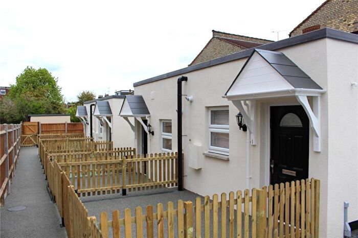 2 Bedroom Maisonette To Rent In Pearl Court, A Shrewsbury Road, Bounds Green, London, N11