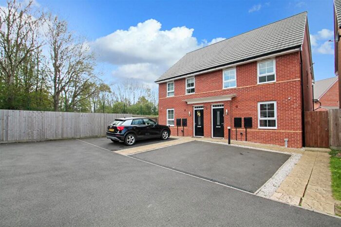 3 Bedroom Semi-Detached House For Sale In Woodpecker Way, Thrapston, NN14