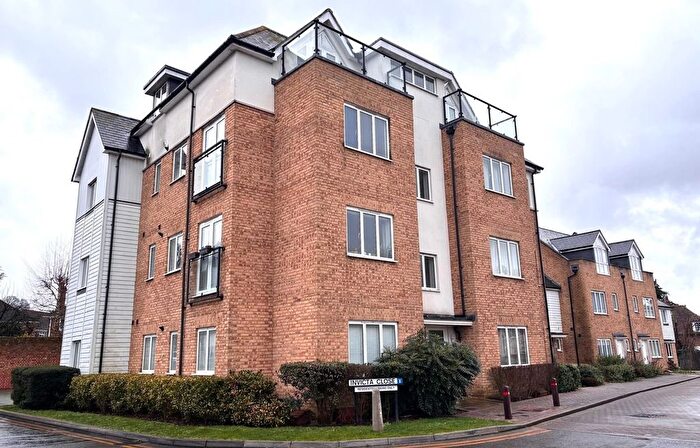 1 Bedroom Flat For Sale In Invicta Close, Canterbury, Kent, CT1