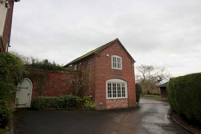 2 Bedroom Detached House To Rent In Barthomley Road, Crewe CW2